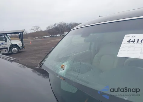 2015 Infiniti Qx80 from USA, damaged, VIN JN8AZ2NE7F9081825